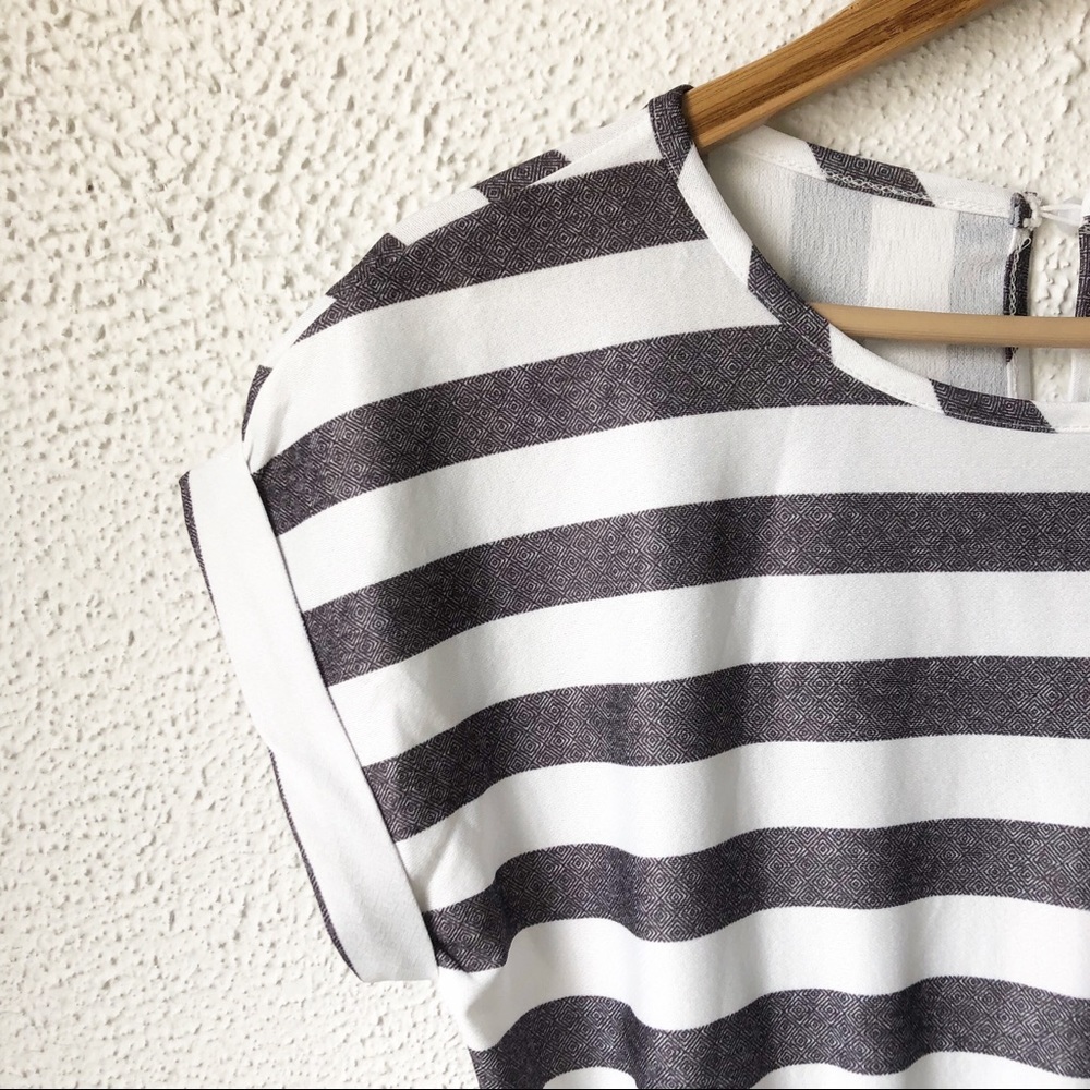 Gray & White Striped Long Pants Jumper Small - Picture 5 of 8